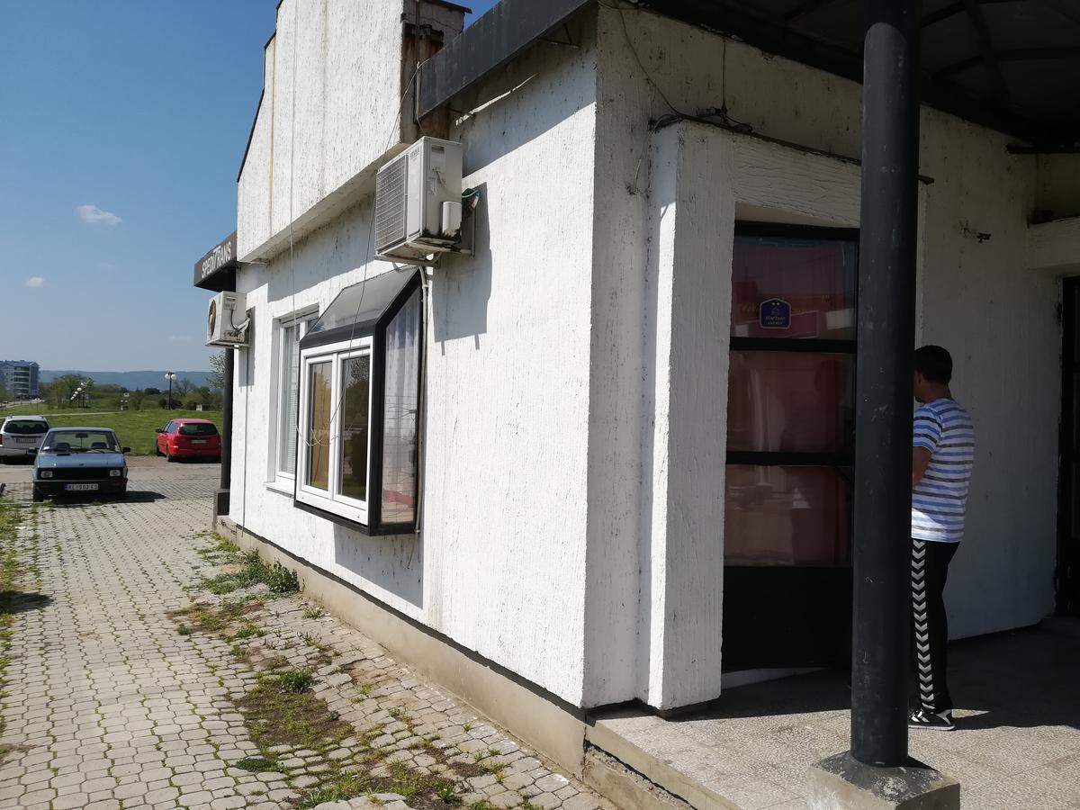 Apartmani Filipovic Kladovo Exterior foto